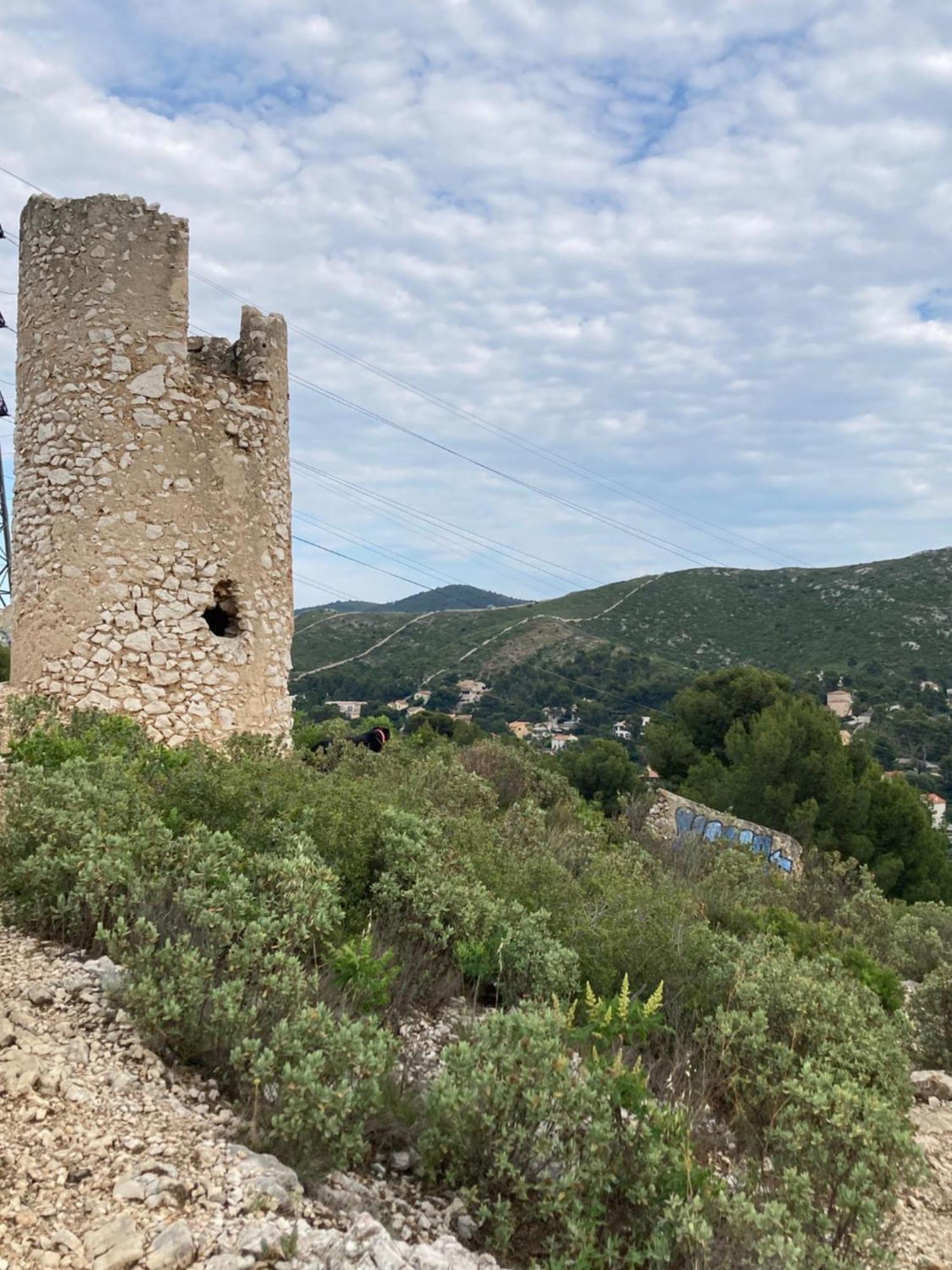 Superbe T2 Dans Villa Entre Calanques Et Colline มาร์กเซย ภายนอก รูปภาพ
